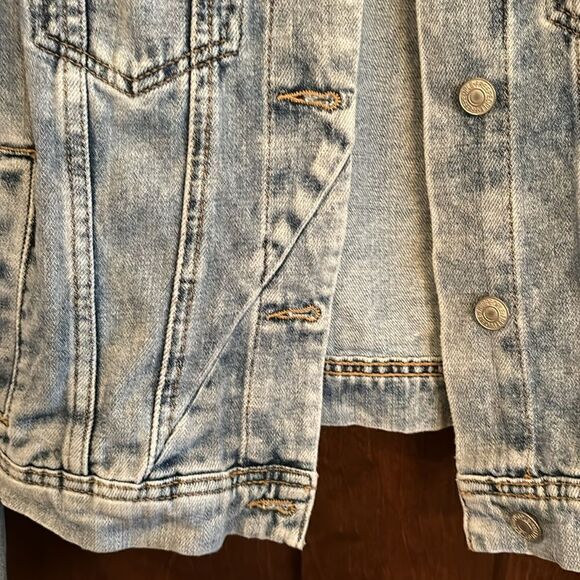 We the Free Rumors Denim Jacket- S=4-6 - Picture 8 of 10